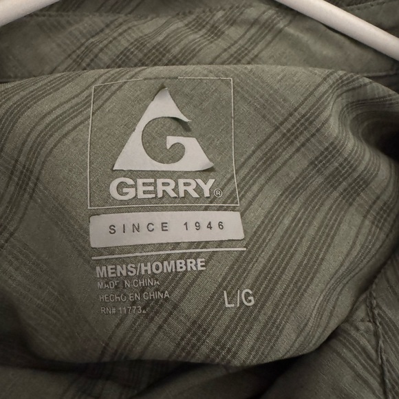 2 Gerry Men’s Button Downn Shirts - Picture 7 of 7